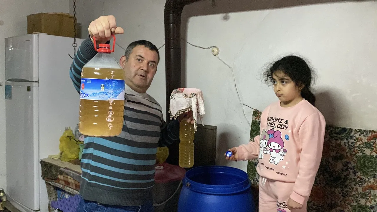250 YILDIR SİRKECİLİK YAPAN AİLENİN 5. KUŞAK TEMSİLCİ OLARAK MESLEĞİ DEVAM ETTİRİYOR