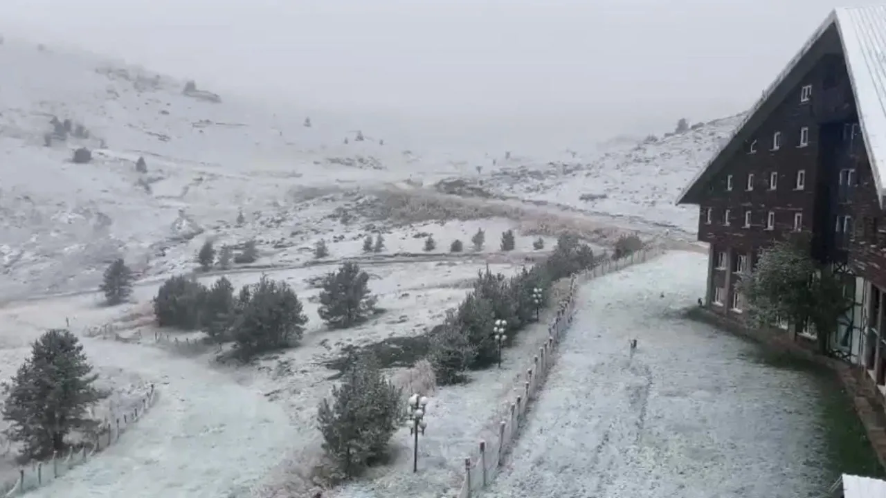 BOLU KARTALKAYA BEYAZA BÜRÜNDÜ