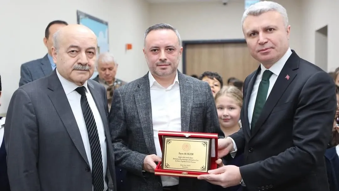 HAYIRSEVER İŞ İNSANI ALİ SEZER TARAFINDAN YAPTIRILAN KÜTÜPHANE AÇILDI