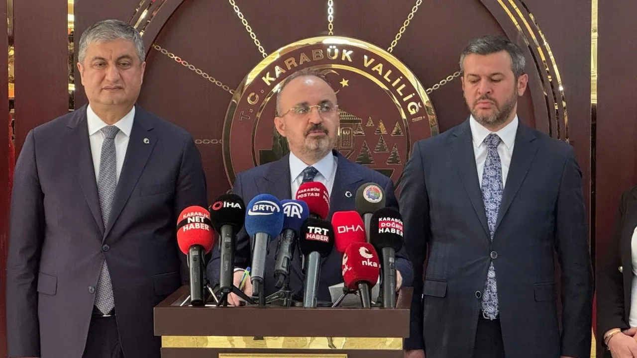 İÇİŞLERİ BAKAN YARDIMCISI BÜLENT TURAN’DAN ÖZGÜR ÖZEL’E SERT SÖZLER
