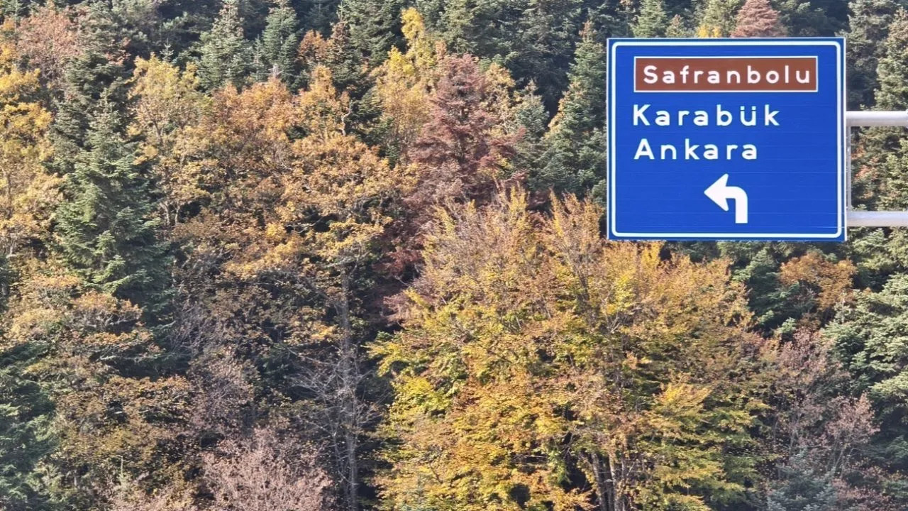 KARABÜK ORMANLARINDA SONBAHAR RENKLERİ GÜZEL MANZARALAR OLUŞTURDU