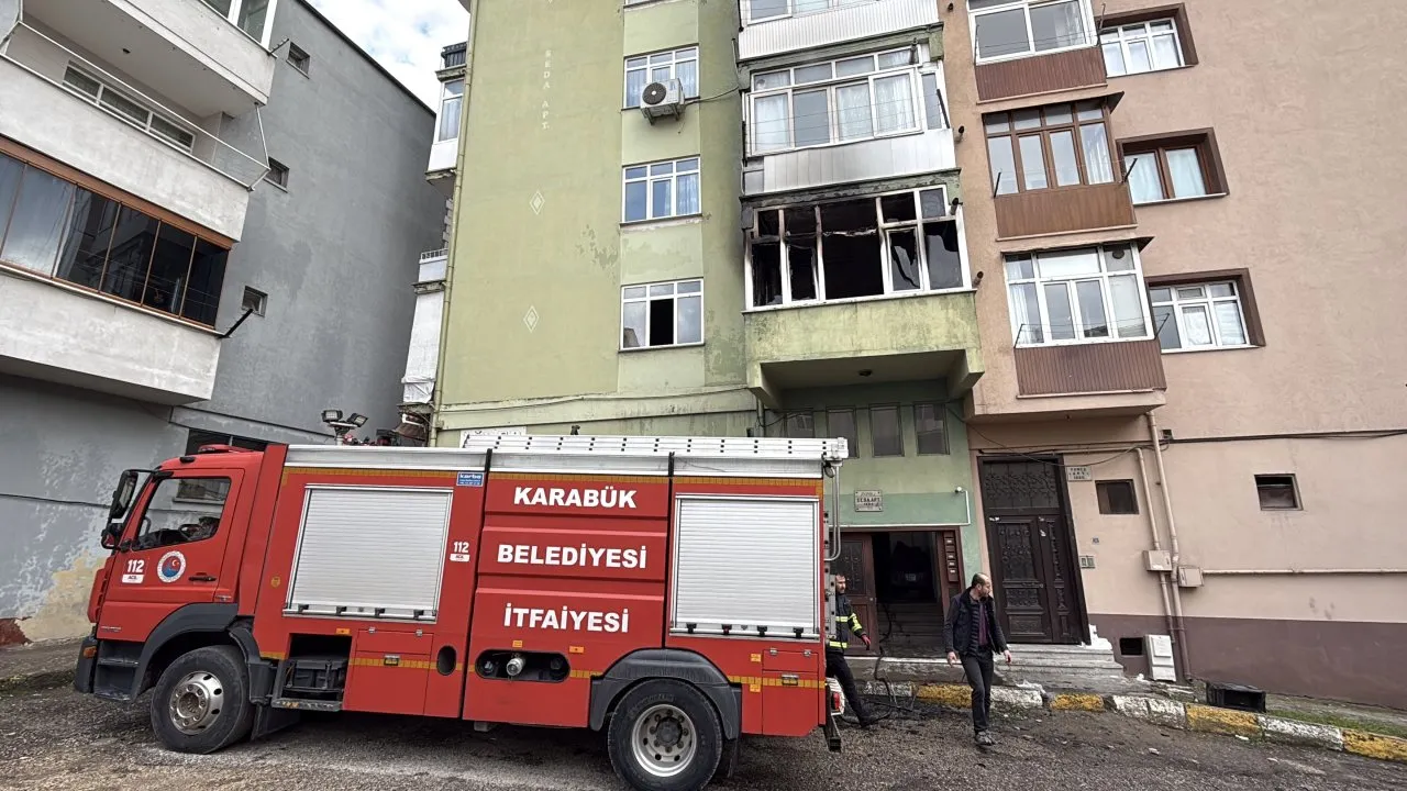KARABÜK’TE APARTMANIN 1. KATINDA YANGIN: 8 KİŞİ KURTARILDI