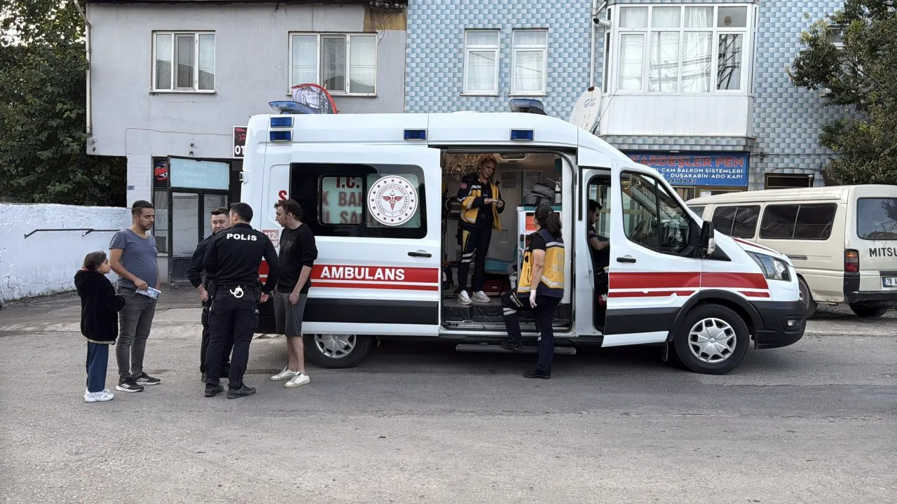 KARABÜK’TE ÇIKAN YANGINDA ANNE VE OĞLU DUMANDAN ETKİLENDİ