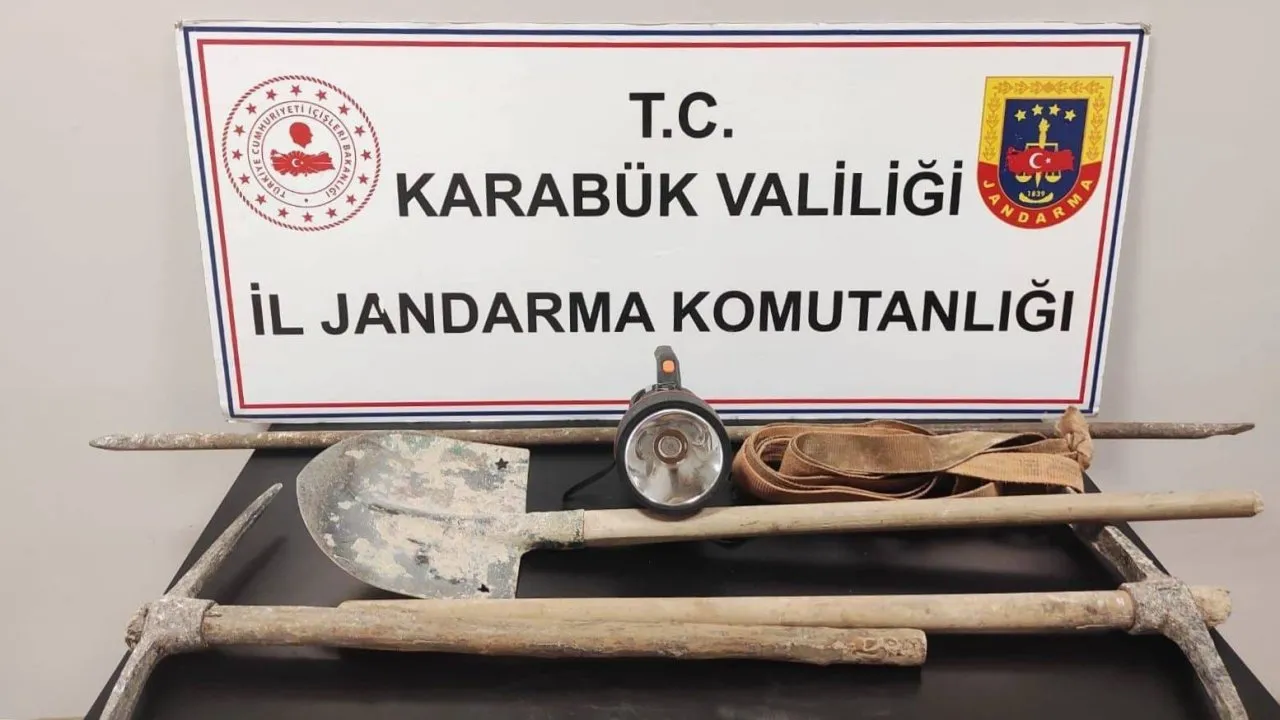 KARABÜK’TE İZİNSİZ KAZI OPERASYONU; 5 KİŞİ YAKALANDI