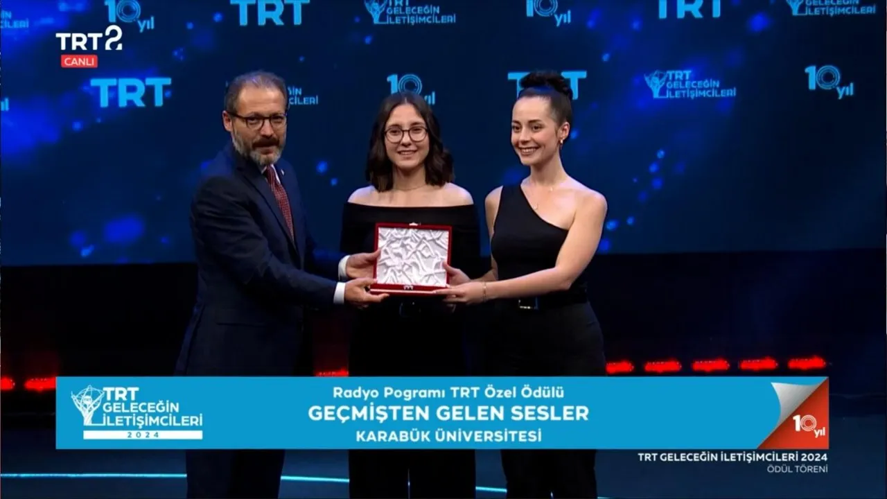 KARABÜK ÜNİVERSİTESİ ÖĞRENCİLERİNE TRT’DEN ÖDÜL