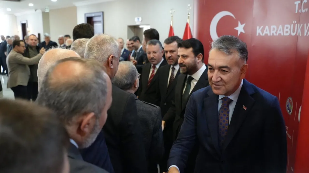 KARABÜK VALİLİĞİ’NDE BAYRAMLAŞMA TÖRENİ DÜZENLENDİ