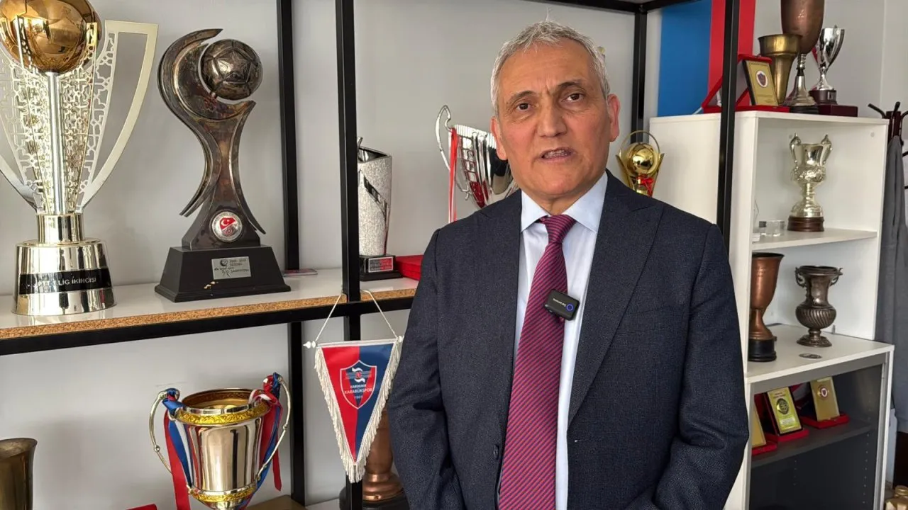 KARABÜKSPOR’UN KUPALARI NEREDE ?