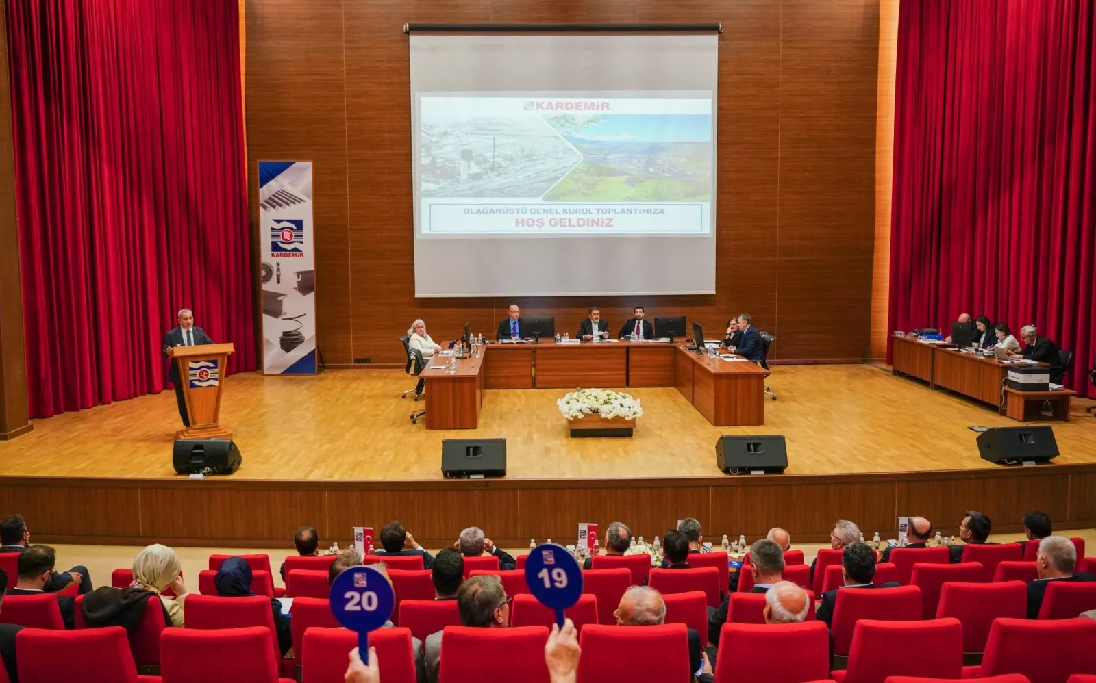KARDEMİR’DE YENİ YÖNETİM KURULU BELİRLENDİ