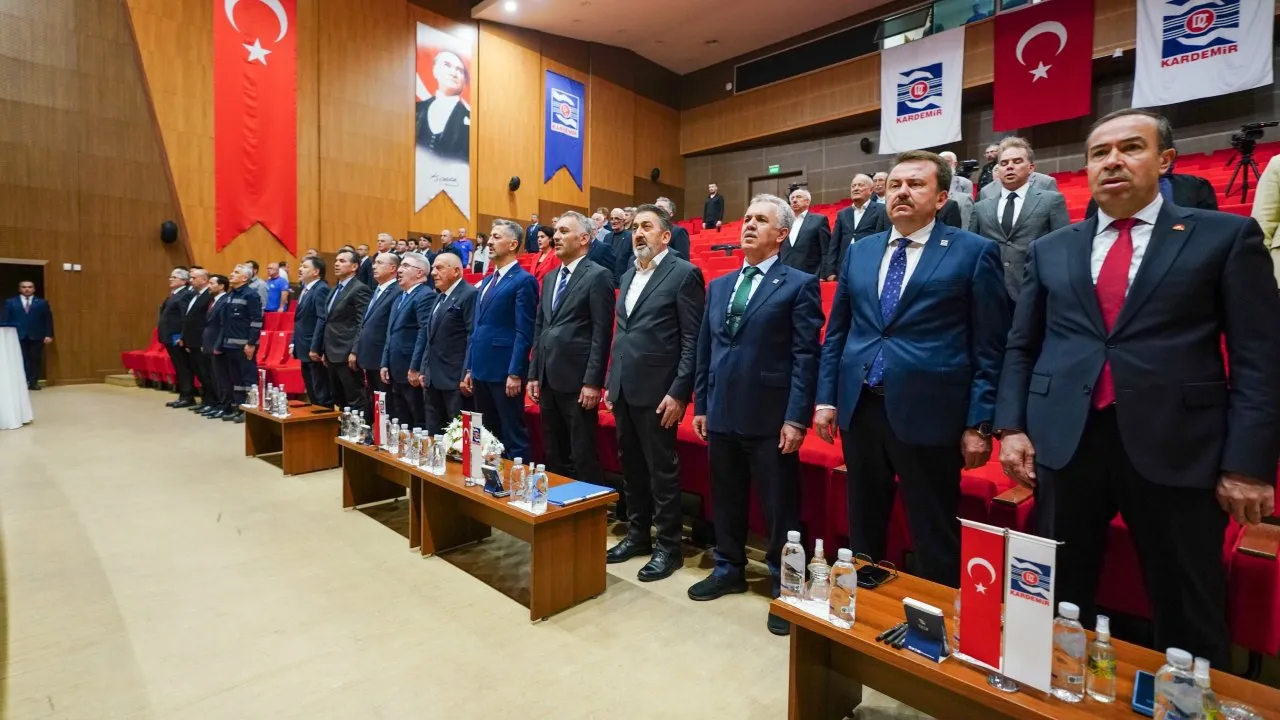 KARDEMİR’DE YENİ YÖNETİM KURULU BELİRLENDİ