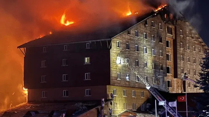 KARTALKAYA YANGINI: HAYATINI KAYBEDENLERİN SAYISI 76’YA YÜKSELDİ, 45 KİŞİNİN KİMLİK TESPİTİ YAPILDI