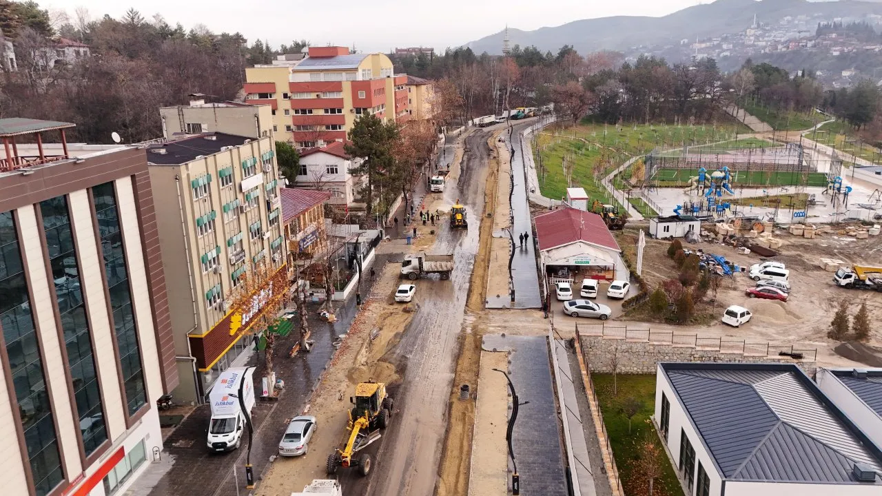 ÖMER LÜTFÜ ÖZAYTAÇ CADDESİ 1 HAFTA TRAFİĞE KAPATILACAK