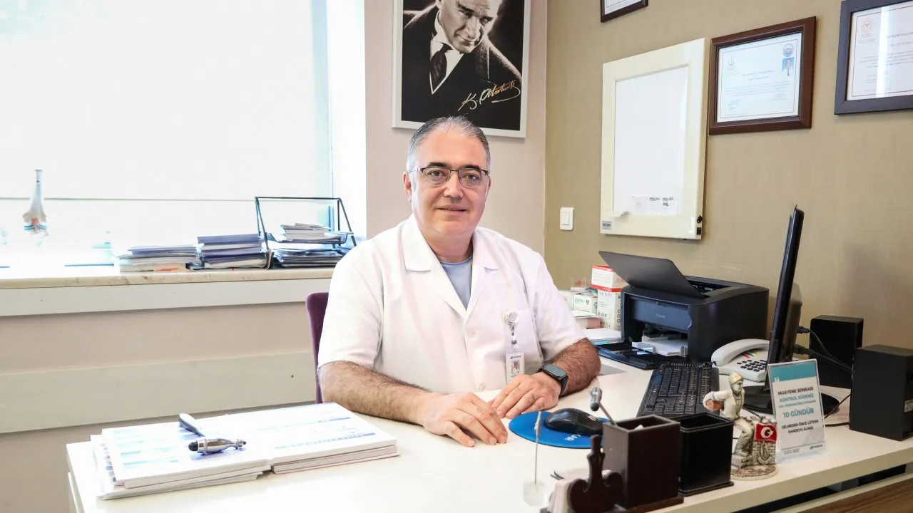 ÖZEL MEDİKAR HASTANESİ UZM. DR. NECDET ÇATALBAŞ: “ FELÇTE ERKEN BAŞLANAN FİZİK TEDAVİ HASTALARIN HAYATA TUTUNMASINI SAĞLIYOR “