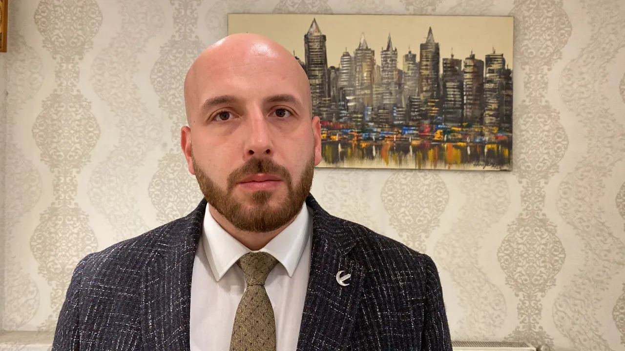 ÖZER,”EMEKLİ MAAŞLARI VE ASGARİ ÜCRET MİNİMUM 35 BİN LİRA OLMALI”