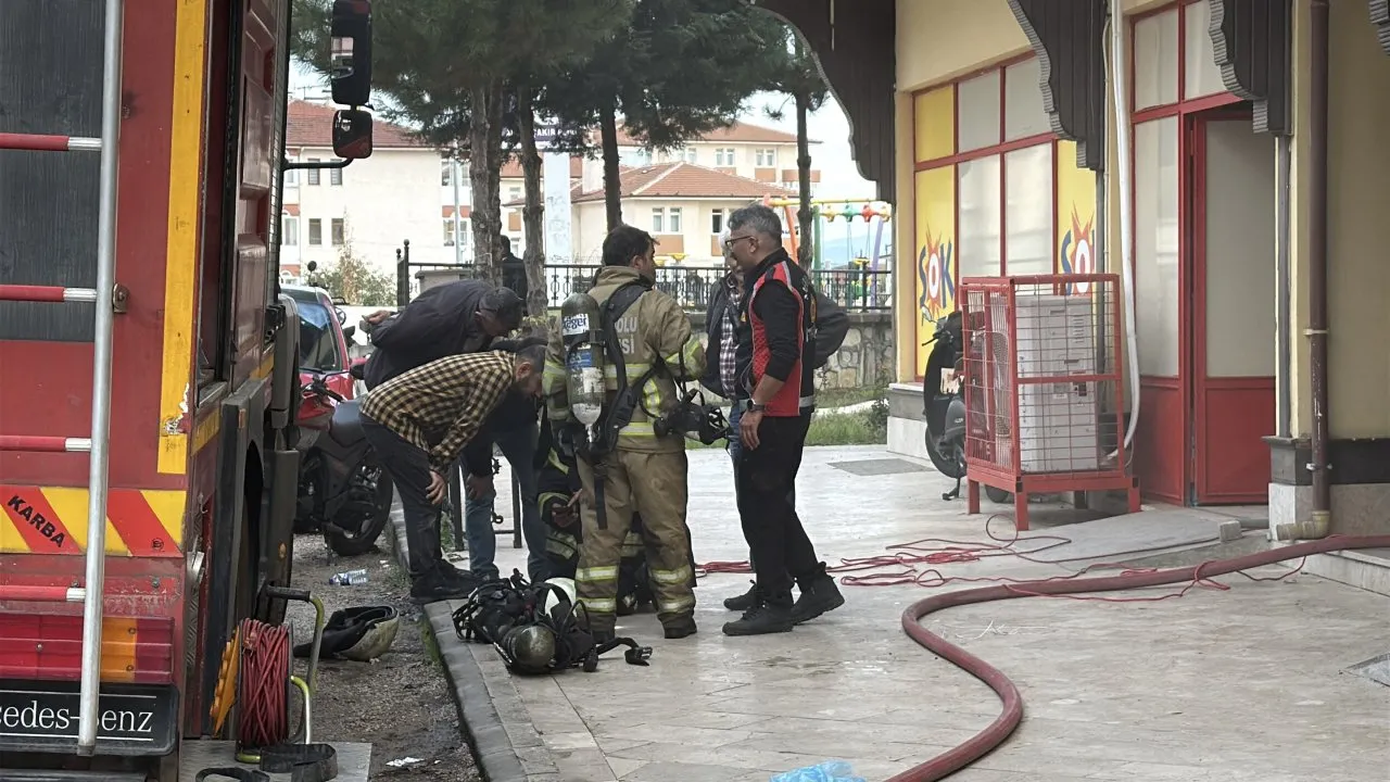 SAFRANBOLU’DA APARTMANIN BODRUM KATINDA ÇIKAN YANGIN KONTROL ALTINA ALINDI