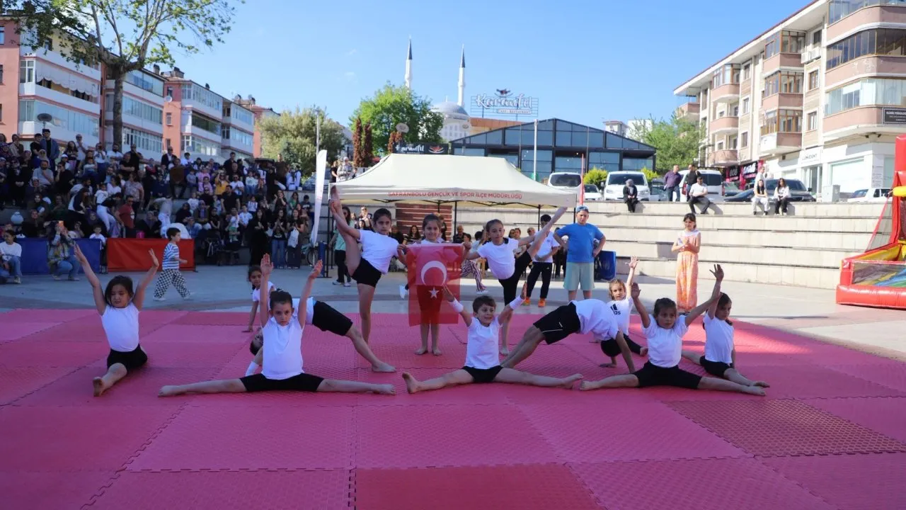 SAFRANBOLU’DA ‘ GENÇLİK SPOR FESTİVALİ ‘ DÜZENLENDİ