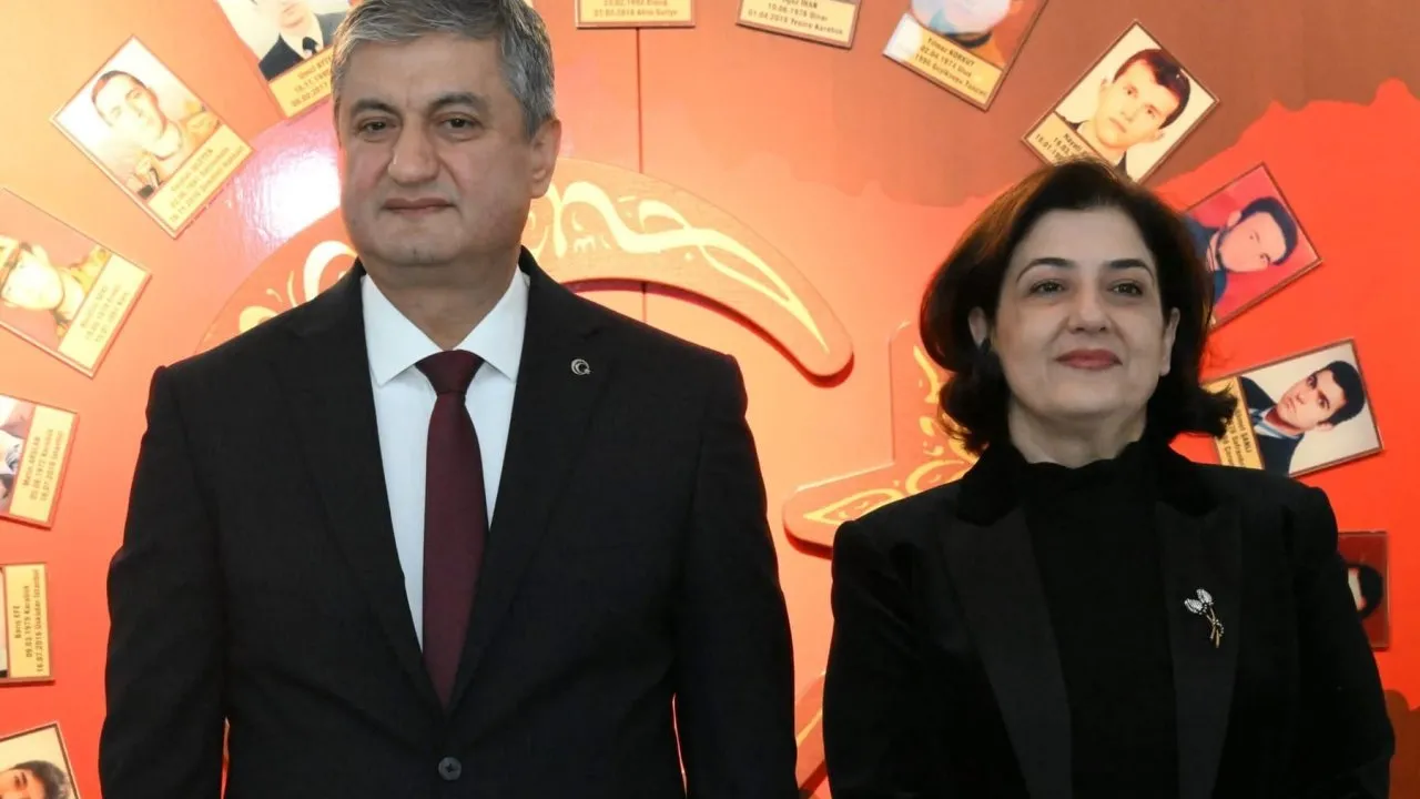 VALİ YAVUZ : ” BU ŞEHRİ GÖNLÜMDE TAŞIYACAĞIM”