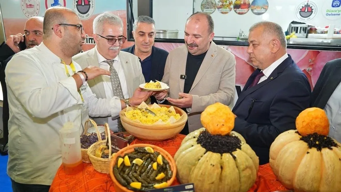YÖREX FUARINDA SAFRANBOLU SAFRANI DÜZCE KONURALP PRİNCİ İLE BULUŞTU