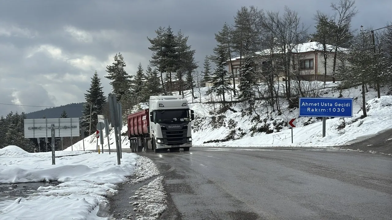 YÜKSEK KESİMLERDE KAR YAĞIŞI ETKİLİ OLDU